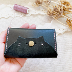 ラベンダー色の糸 黒猫さん名刺入れ レザー カードケース 本革 イタリアンレザー ねこ かわいい 10枚目の画像