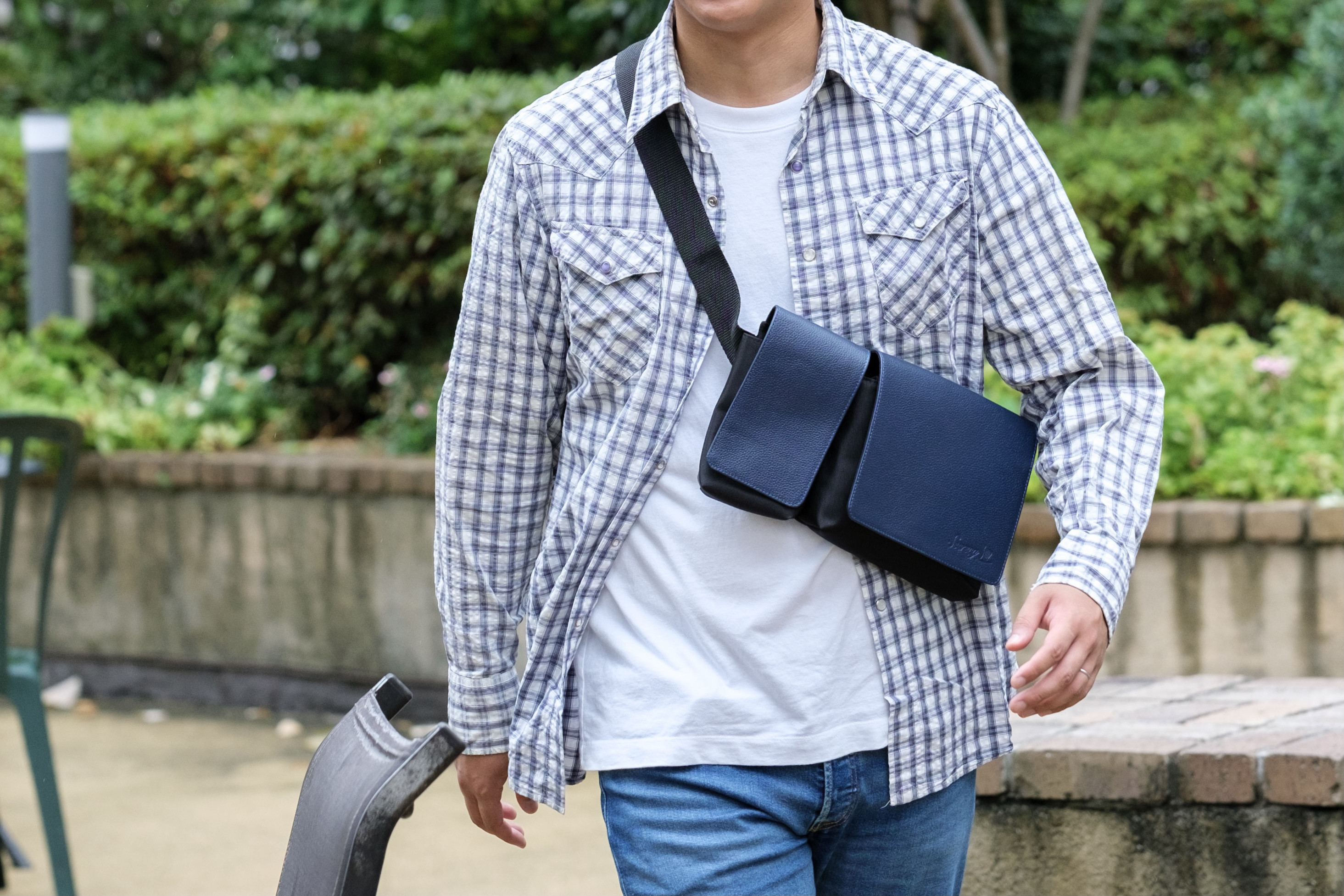 270gの超軽量！Body&Hipbag（ナイロン×牛革コンビ）レッド