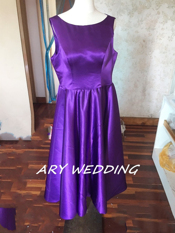 高品質！紫色 A 字派對禮服，光面緞面，拍照前，中號連身裙，派對/團體派對/約會/感謝派對 第1張的照片