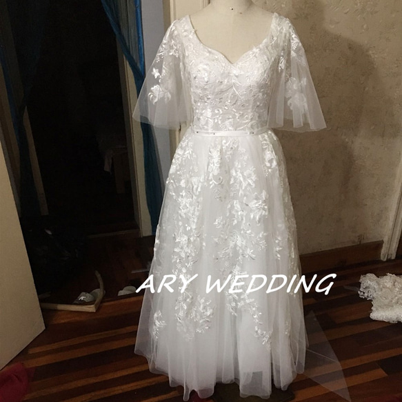 法式婚紗，柔軟薄紗，喇叭袖，3D 3D蕾絲刺繡，接待/儀式/前期拍攝 第1張的照片