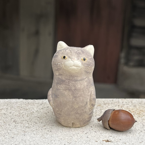 ネコ之介（キジトラ）O-421-2　陶製　/cat/貓 1枚目の画像