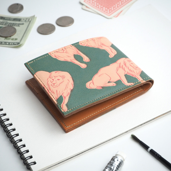 二つ折り財布（ライオン） 牛革 コンパクト 2枚目の画像