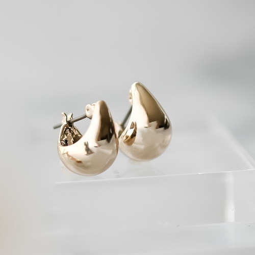 Macy's 14Kゴールド ノットデザインピアス Macy's 14Kゴールド ノットデザインピアス Macy's 14Kゴールド