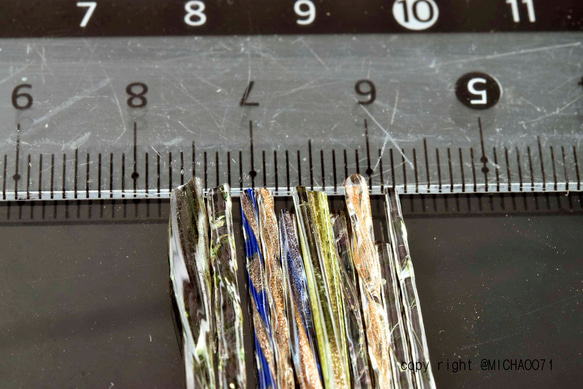 キラキラ新色！モッティの細密なガラス棒、ガラスレース棒（11377-467） ダイクロ＆アベンチュリンゴールド入り 2枚目の画像