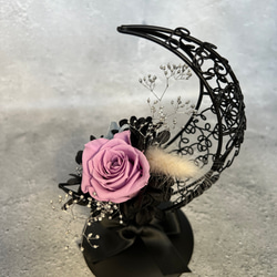 ホワイトパンプキンのプリザーブドフラワーアレンジ ウィンター デスク