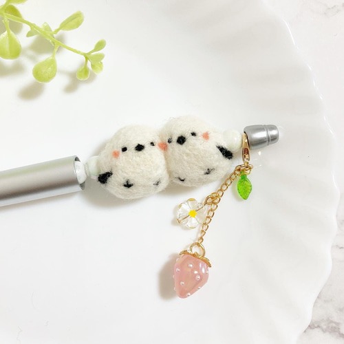 ♡寄り添う2羽のなかよしシマエナガ♡ 羊毛フェルト マスコット