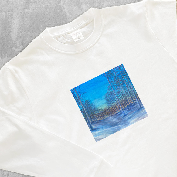 【厚手ロングスリーブ】暮れる冬｜風景画Tシャツ 1枚目の画像