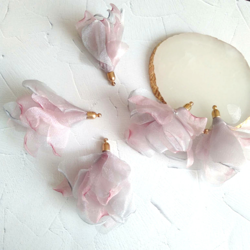 2個】オーガンジー フラワーチャーム 花 アクセサリーパーツ