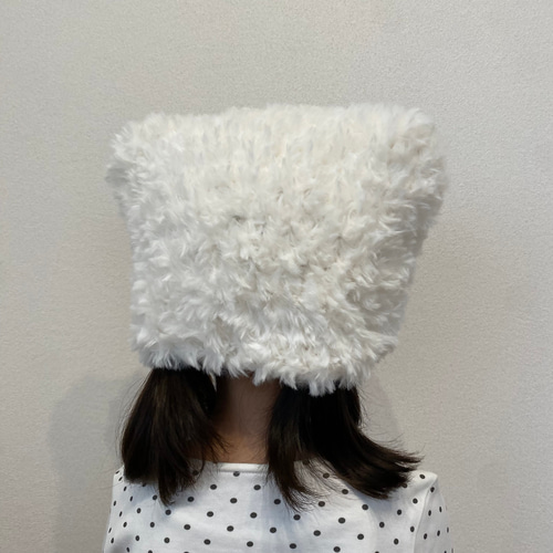 フワフワな猫耳キッズ帽子 白 ニット帽・ビーニー Miku 通販 16676324
