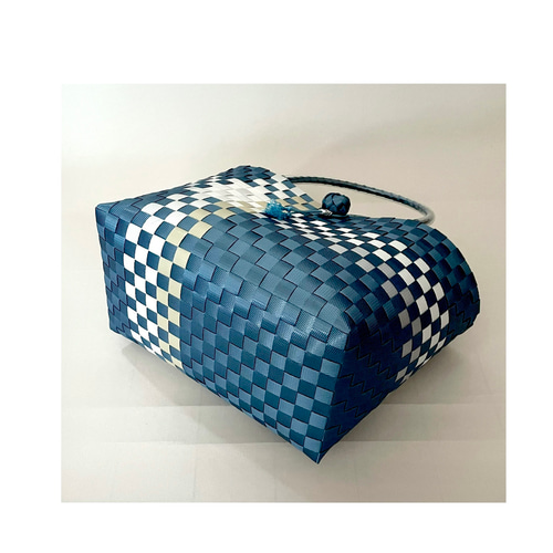 ppバンドの かごバッグ 水に強くて丈夫 ～Mサイズ～ メタリック