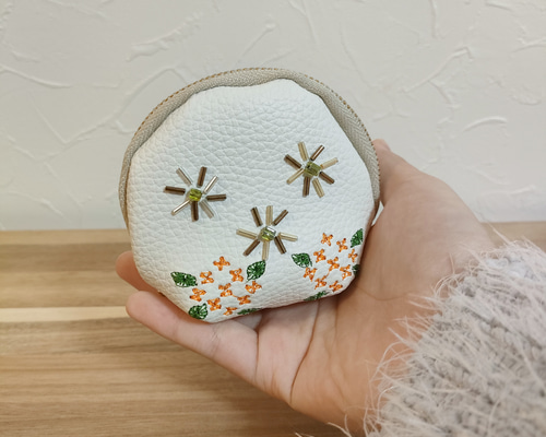 オーダーページ　刺繍　黄色レザージッパーポーチ オーダーページ 刺繍 黄色レザージッパーポーチ オーダーページ