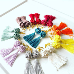 花手毬・タッセル付きピアス・イヤリング変更可能（ニッケルフリー