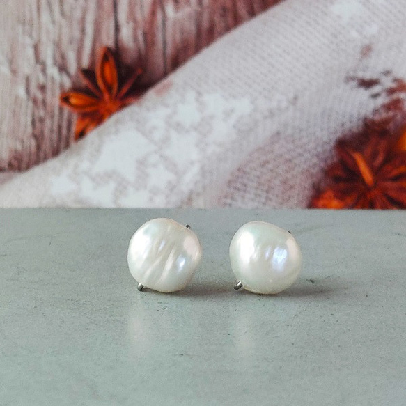 ♡ふっくら♡ 高品質✨フラットバロックパール✨ スタッドピアス ♡ふっくら♡ 高品質✨フラットバロックパール✨ スタッドピアス