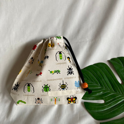【オーダーOK】入園入学給食袋コップ入れ巾着★29ブロック昆虫W白系 1枚目の画像
