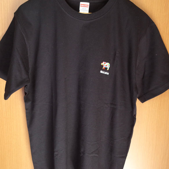 rhinoceros サイ　モザイク調　ワンポイント刺繍Tシャツ　6.2oz 半袖　長袖　黒 3枚目の画像