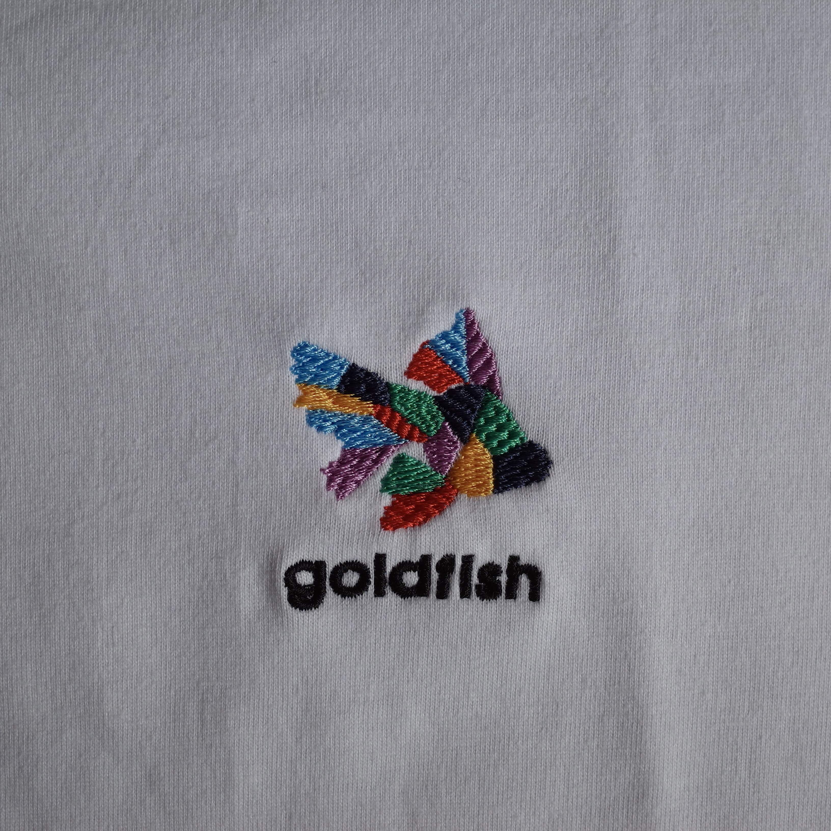 goldfish 金魚 モザイク調 ワンポイント刺繍Tシャツ 6.2oz 半袖