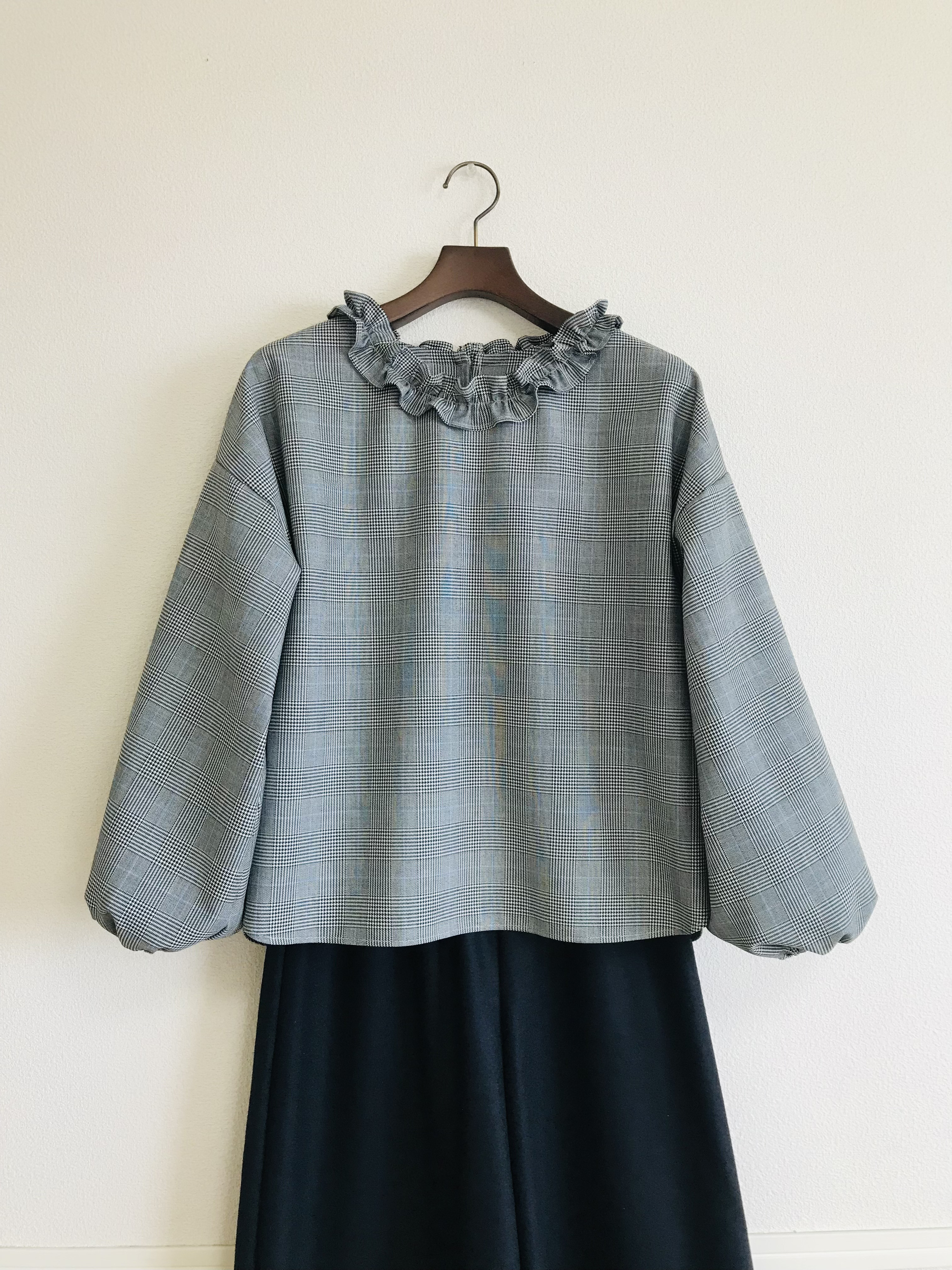 Sale!20%off【秋冬】フリル衿バルーン袖プルオーバー /グレンチェック  /  サイズM〜L