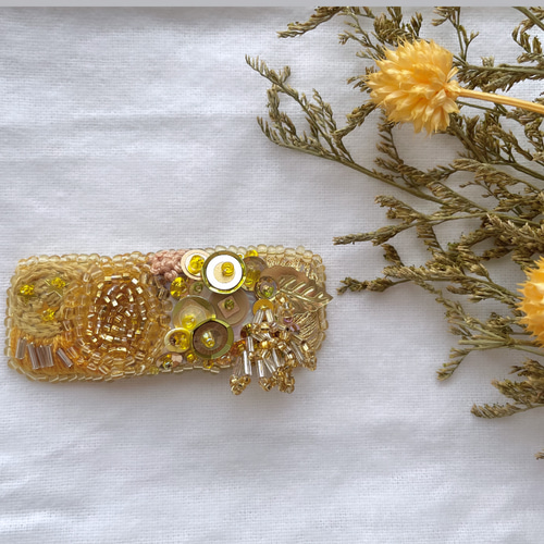 ゴールドビーズ刺繍ヘアアクセ（パッチンピンバレッタヘアアクセサリー 