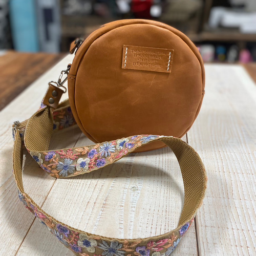 LIBERTY リバティ　ショルダーバッグ　バッグ　インド刺繍リボン　水族館 LIBERTY リバティ ショルダーバッグ バッグ インド刺繍リボン