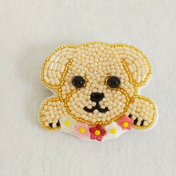 犬のビーズ刺繍ブローチ 1枚目の画像