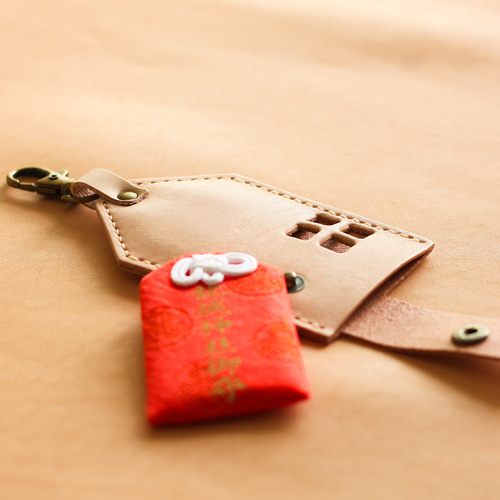 【動満見満～THE MASTER～ 】お守りケース ヌメ革 ナチュラル 動満見満～THE MASTER～ 】お守りケース ヌメ革 ナチュラル 動満