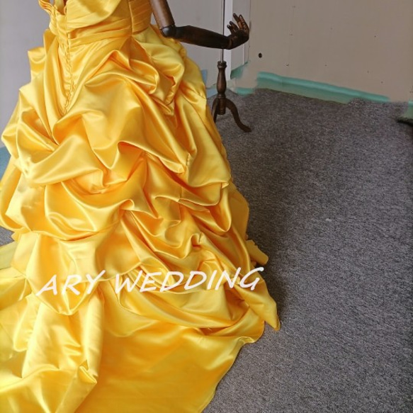 美品！ウエディングドレス　ベル　プリンセス　ドレス　光沢サテン　カラードレス 花嫁 6枚目の画像