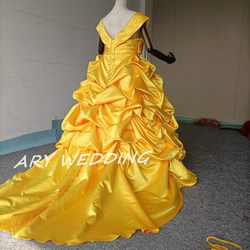 美品！ウエディングドレス　ベル　プリンセス　ドレス　光沢サテン　カラードレス 花嫁 9枚目の画像