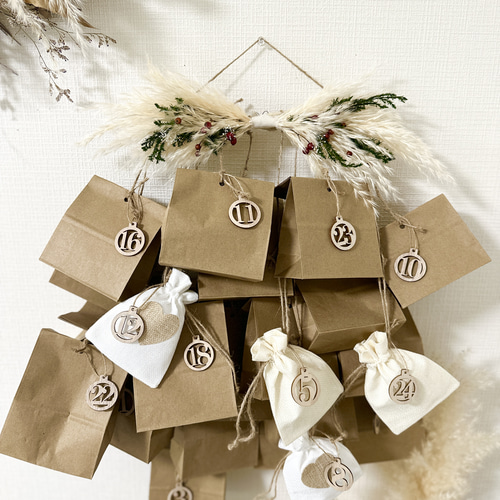 受注！再々販！壁掛けアレンジの流木アドベントカレンダー クリスマス