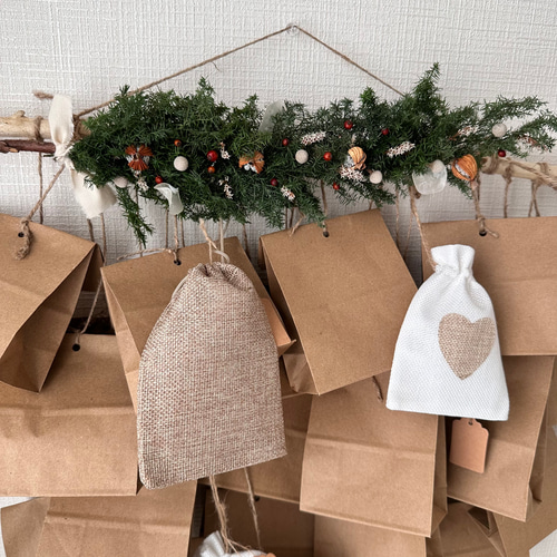 受注！再々販！壁掛けアレンジの流木アドベントカレンダー クリスマス