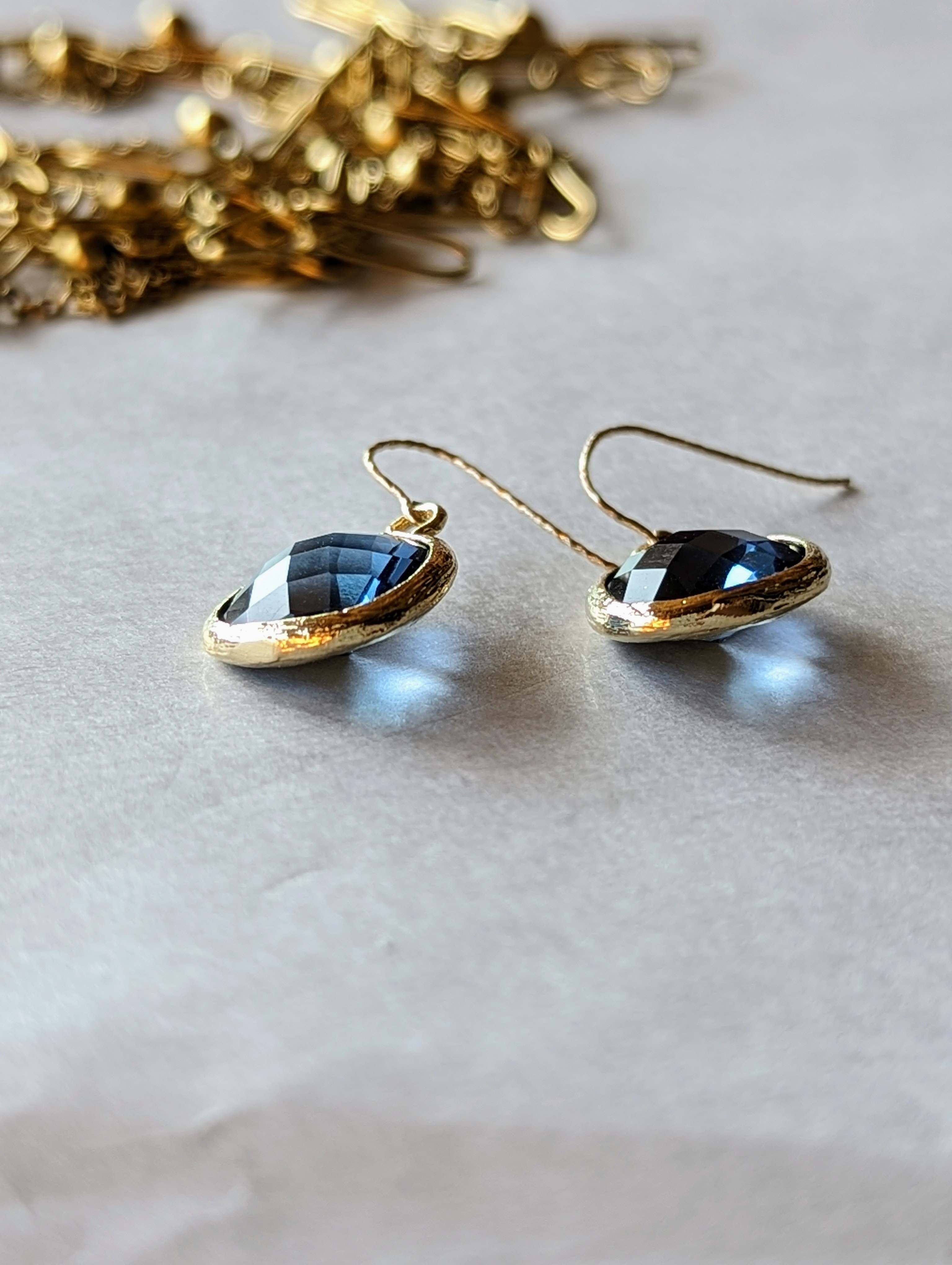 ラスト1◆透明な蒼 ― Spring Air◆ロンドンブルートパーズピアスorイヤリング/サージカルステンレス14kgf