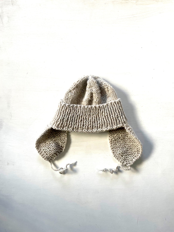 手編み ニットフライトキャップ 耳当てつき帽子 ニット帽・ビーニー