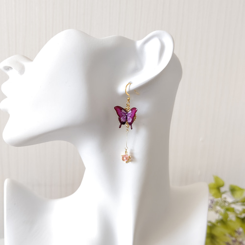 薔薇ビジュー♡蝶々とお月様じゃらじゃら　アシメピアス/イヤリング✩*॰¨ 薔薇ビジュー♡蝶々とお月様じゃらじゃらアシメピアス