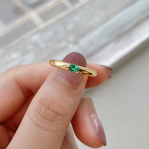 クラシック CZルビー*エメラルドダイヤカット シンプル18k金色 クラシック CZルビー*エメラルドダイヤカット シンプル18k金色
