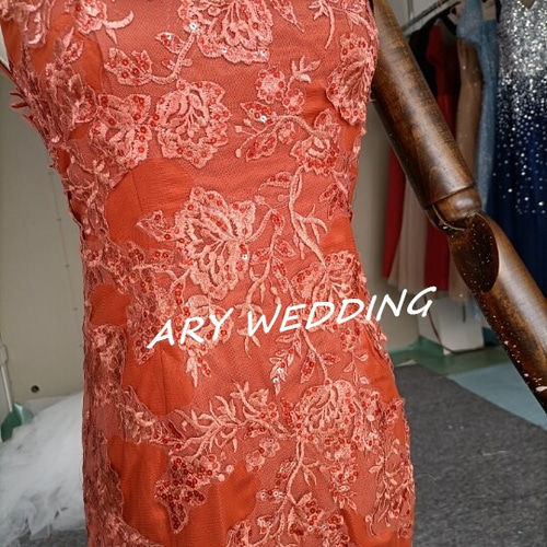 高品質！総レースウエディングドレス テラコッタ色 ボートネック 背中  