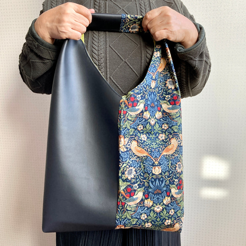 ラスト【ウィリアムモリス いちご泥棒】ポケット沢山バッグ ポーチセット