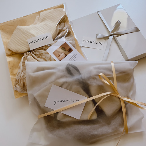 ラッピング・ギフトラッピングについて〕 スタイ・よだれかけ yururi