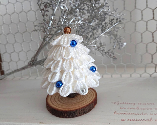 【Rusty】つまみ細工 クリスマス ホワイト 89435b90c2d41f373688c553b01a57