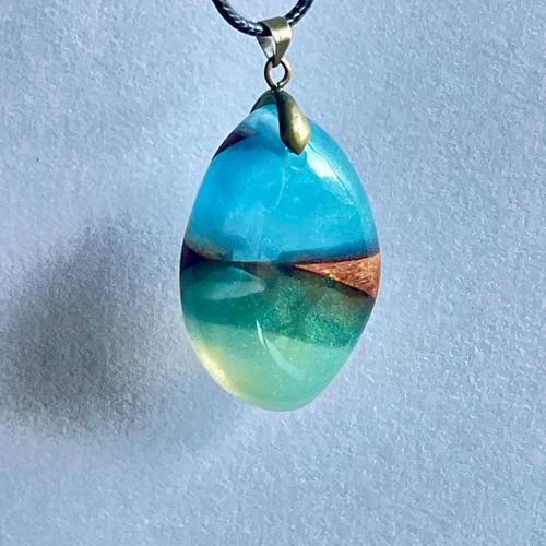 A25-582 レジンネックレス(かすみ草)イエローグリーングラデーション