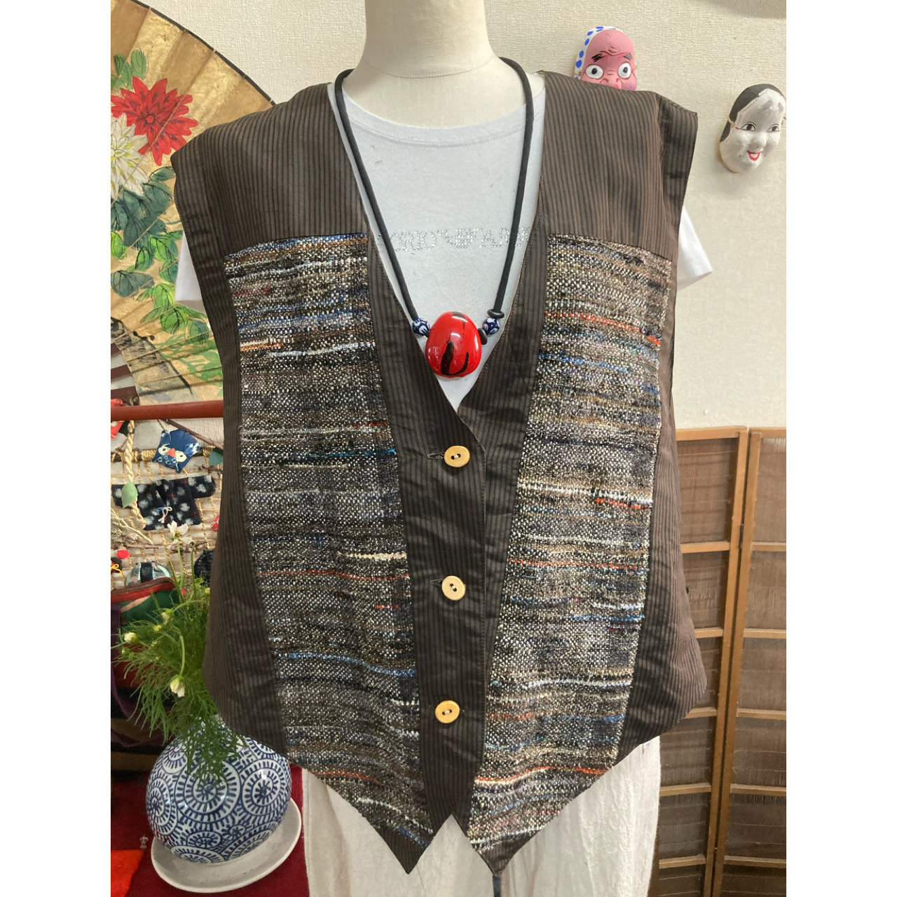 着物リメイク ハンドメイド リバーシブルベスト 大島紬紺 - メルカリ