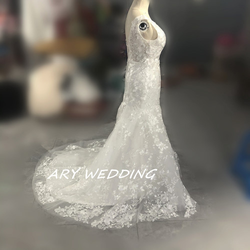 憧れのドレス Vネックドレス 総レース オフホワイト 背中見せ  