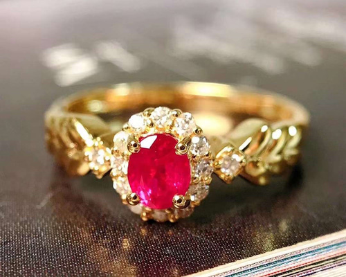 ルビー(宝石名ルビー非加熱) ミャンマー産 1.37ct GIA鑑付