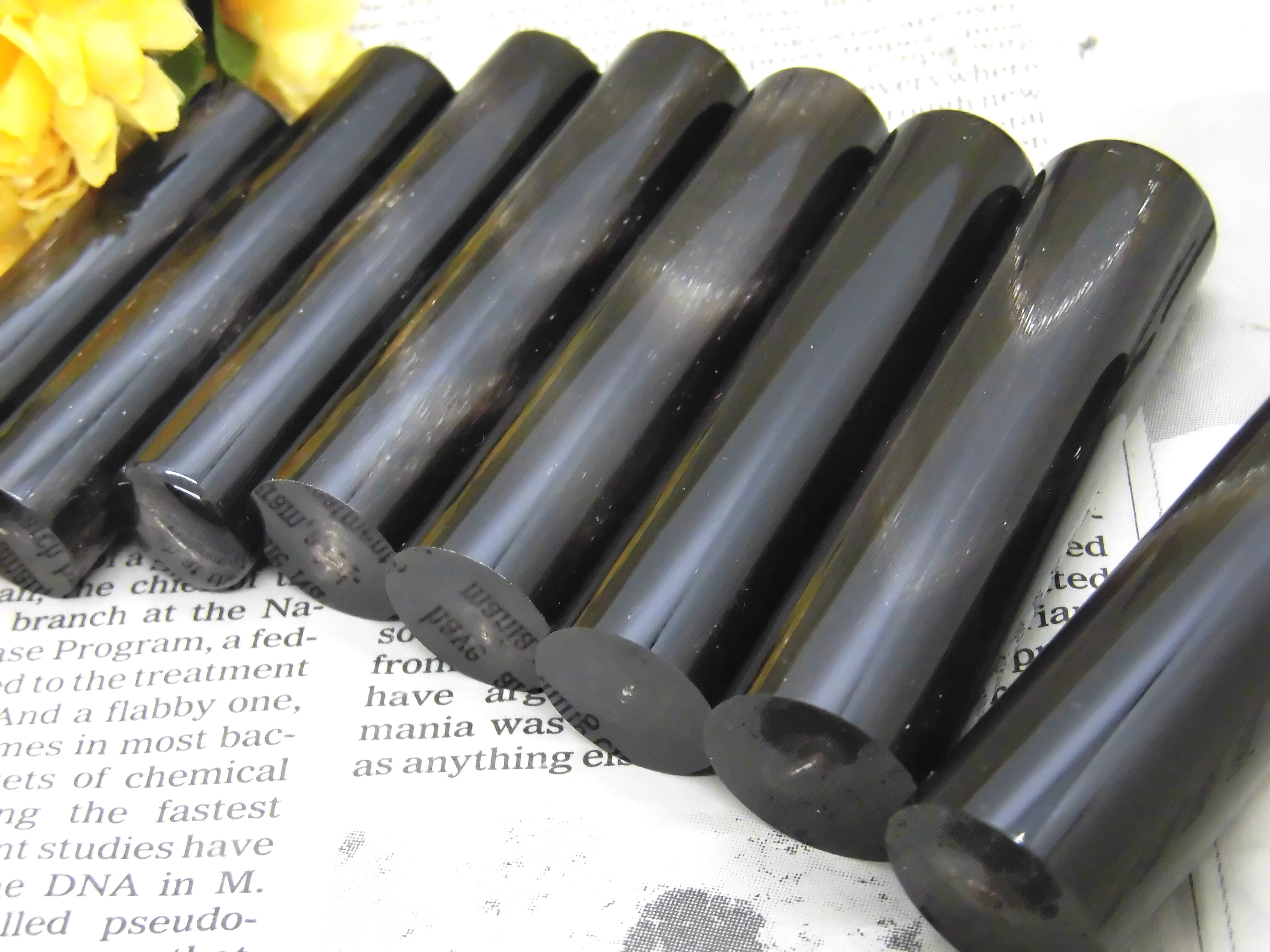 太さ13.5㎜×長さ60㎜(銀行印・実印サイズ)　黒水牛ナチュラル　とってもかっこいい印鑑です　はんこ　ハンコ