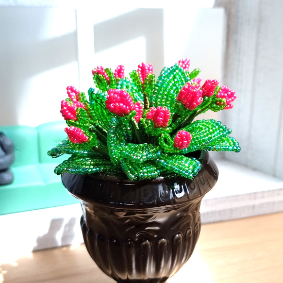 本物薔薇のツボミ❤フラワーの手染めビーズのヘアゴム♡ 本物薔薇のツボミ❤フラワーの手染めビーズのヘアゴム♡