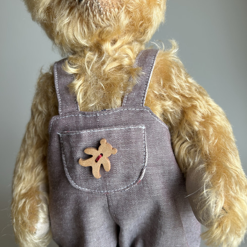 ぬいぐるみ、テディベア、くま、ハンドメイド、オリジナル、サロペット ぬいぐるみ、くま、ハンドメイド、特大、サロペット - メルカリ