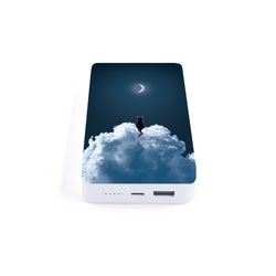 雲の上でお月見　モバイルバッテリー 2枚目の画像