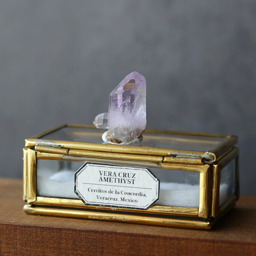 鉱物標本　ベラクルス産アメシスト　ミニチュアサイズ ベラクルスアメジスト 鉱物標本 ミニチュア アメシスト 天然石