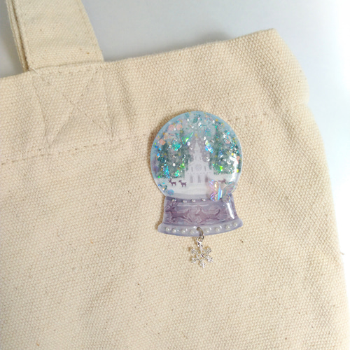 おとぎ話のスノードームのブローチ ブローチ OtogiirO 通販 16679938