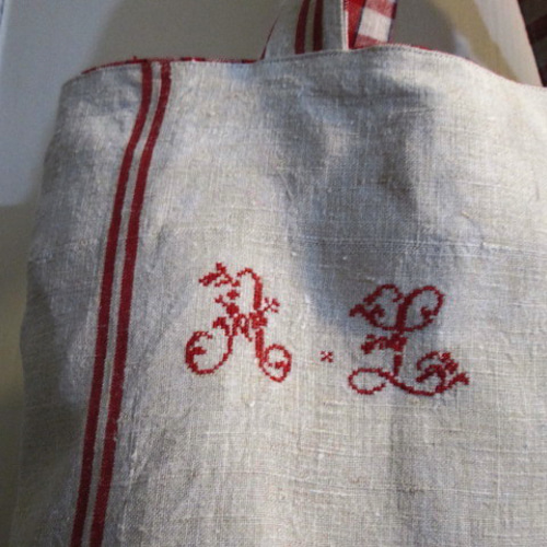 フランスアンティーク花文字手刺繍イニシャルのリネンとドイツ フランスアンティーク花文字手刺繍イニシャルのリネンとドイツ