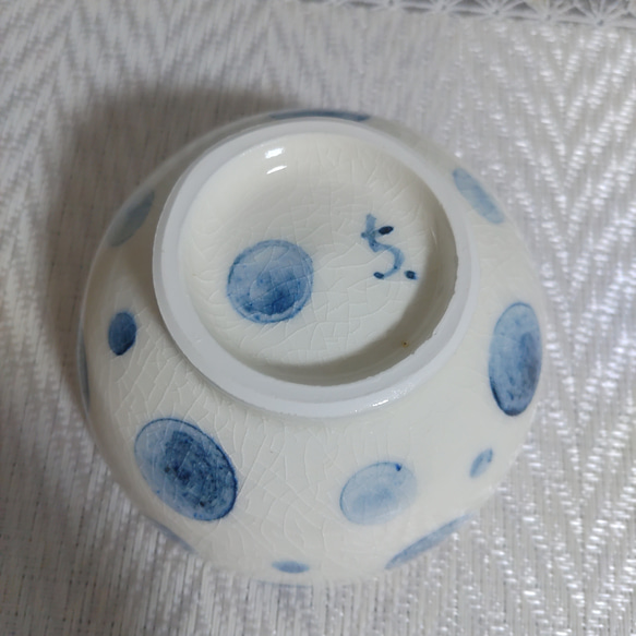 水玉模様のご飯茶碗 6枚目の画像