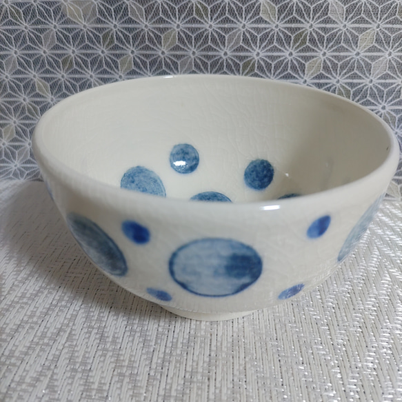 水玉模様のご飯茶碗 1枚目の画像